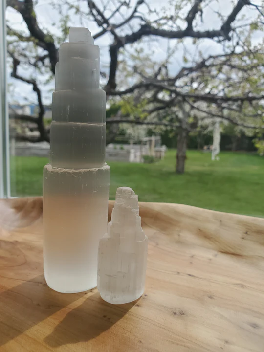 Selenite Tower - Image 2