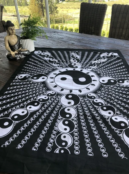 Tapestry Yin Yang small